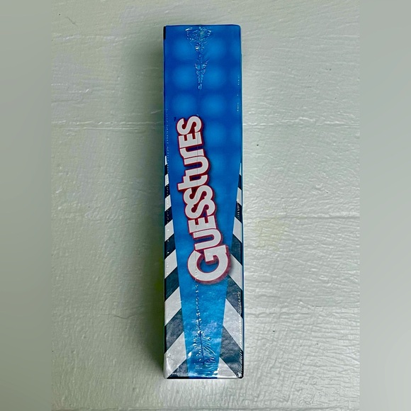 Guesstures - Picture 2 of 3